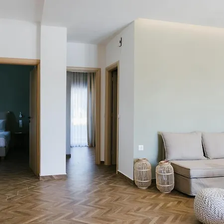 Aqua Blue Suites *