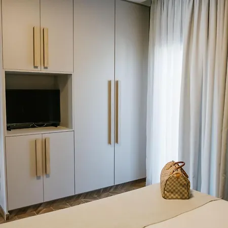 Aqua Blue Suites Apartment *