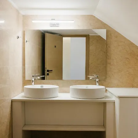 Aqua Blue Suites Apartment *