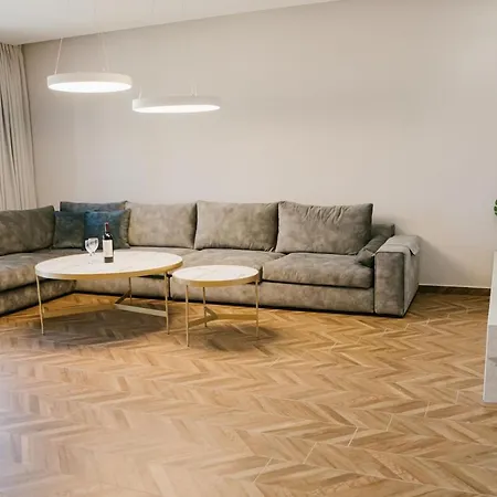 Aqua Blue Suites Apartment *