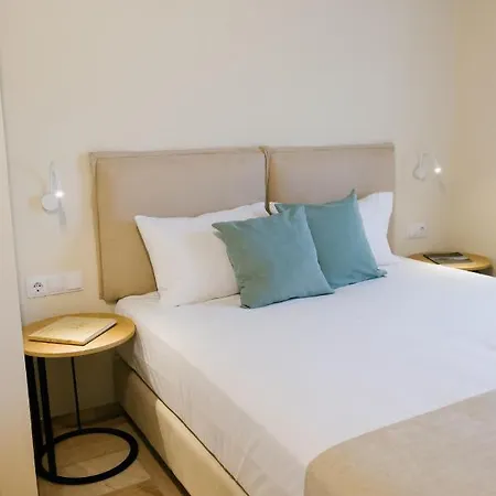 Aqua Blue Suites Apartment