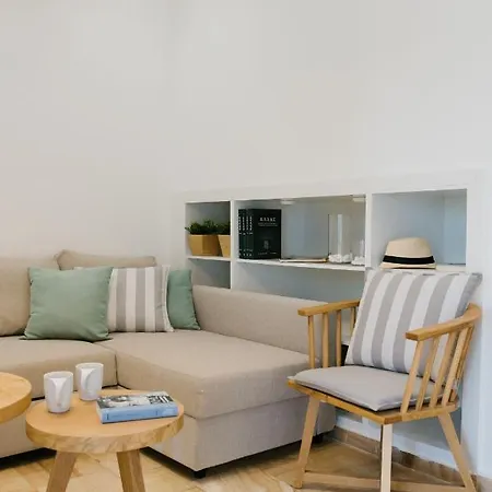 Aqua Blue Suites Apartment *