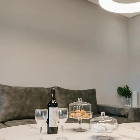 Aqua Blue Suites * Karteros