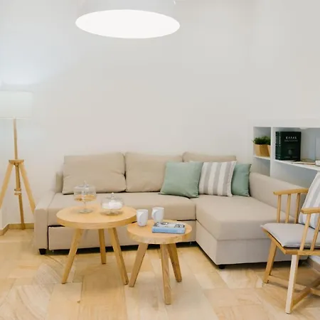Aqua Blue Suites Apartment *