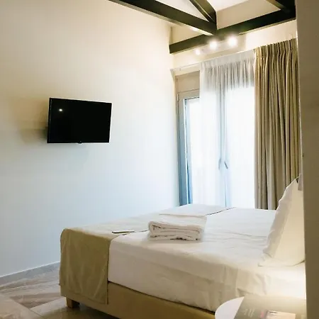 Aqua Blue Suites * Karteros