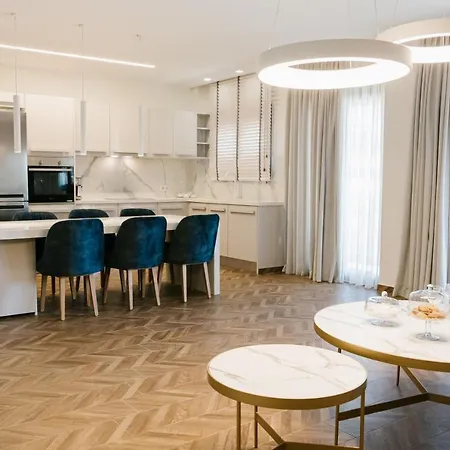 Aqua Blue Suites * Karteros