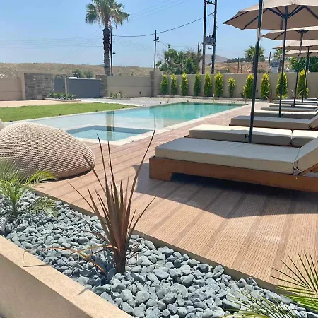 Aqua Blue Suites * Karteros
