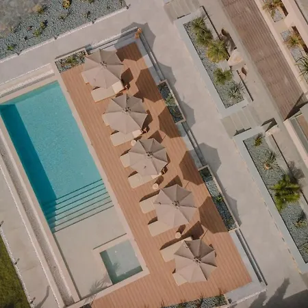 Aqua Blue Suites Karteros